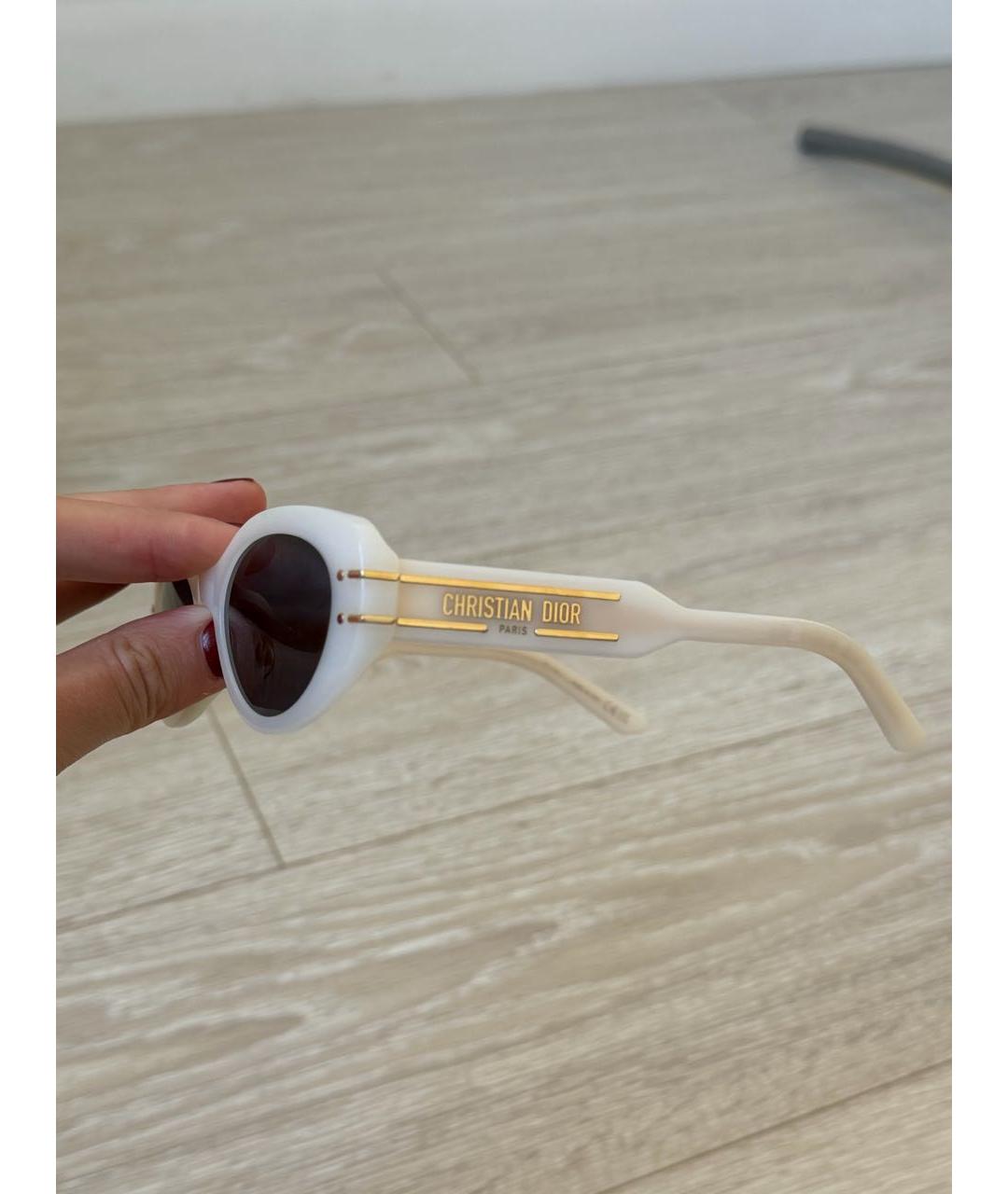 CHRISTIAN DIOR Белые пластиковые солнцезащитные очки, фото 2