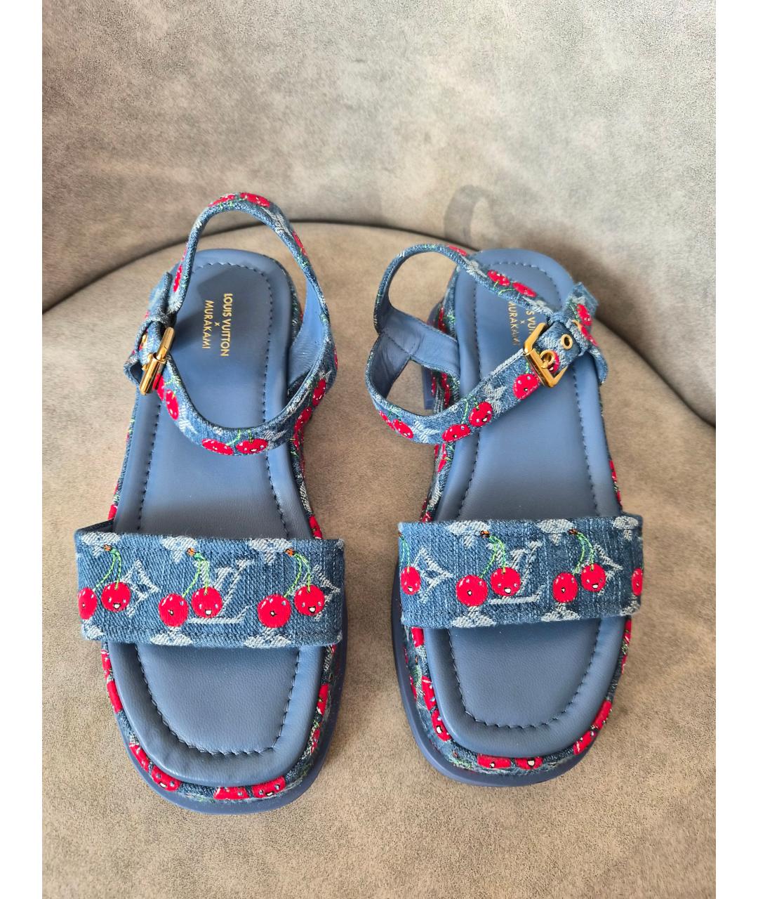LOUIS VUITTON Синие текстильные босоножки, фото 2
