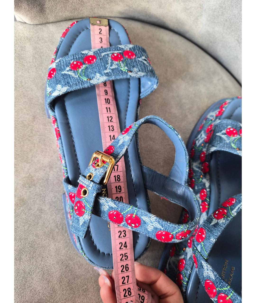LOUIS VUITTON Синие текстильные босоножки, фото 6