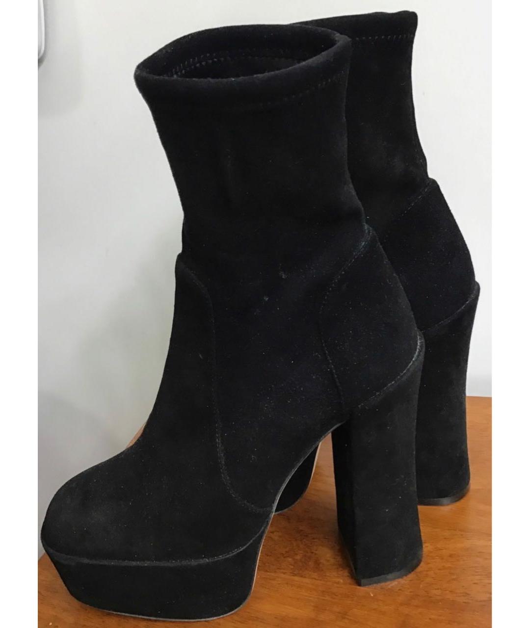 STUART WEITZMAN Черные замшевые ботильоны, фото 3