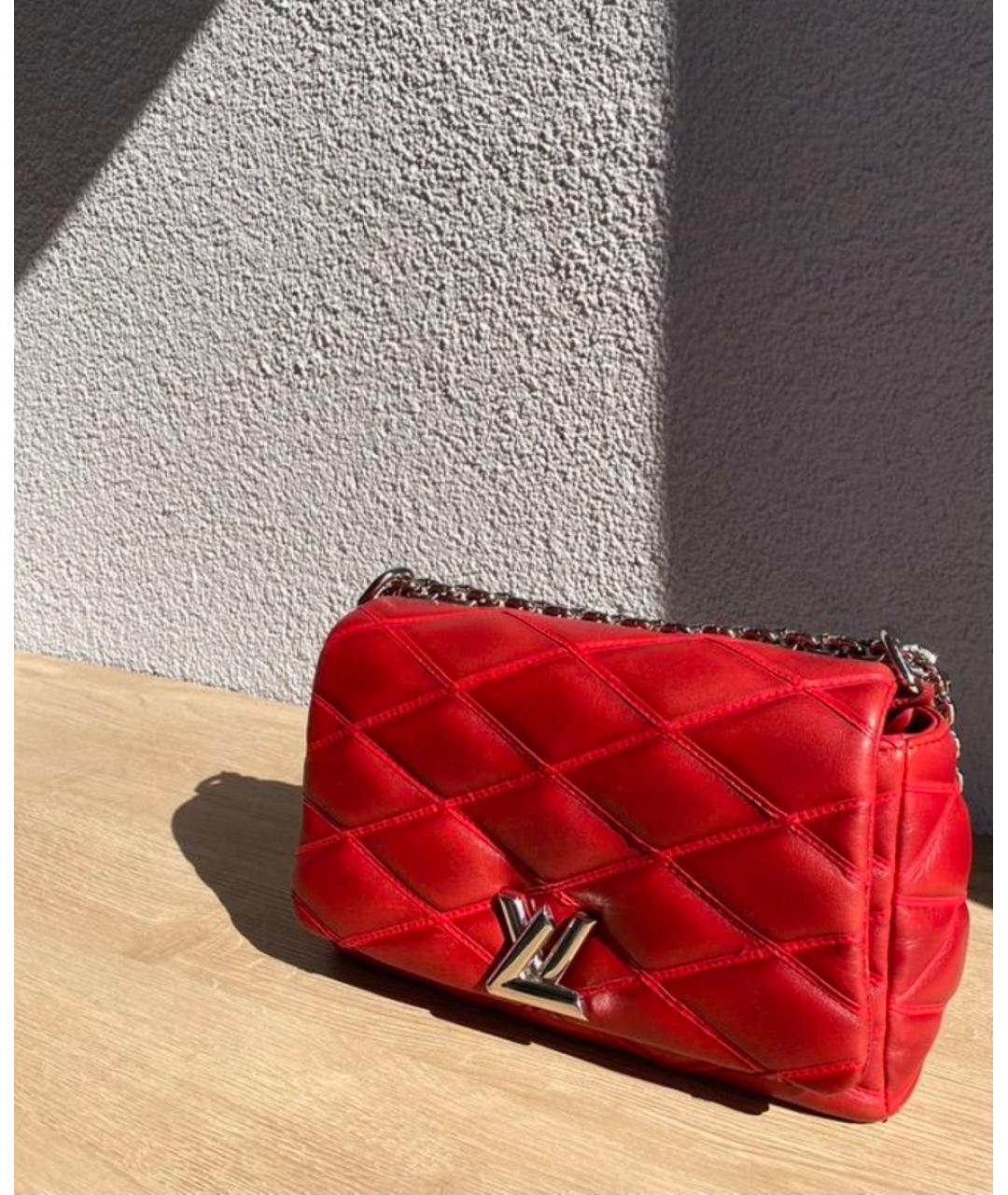 LOUIS VUITTON Бордовая кожаная сумка через плечо, фото 2