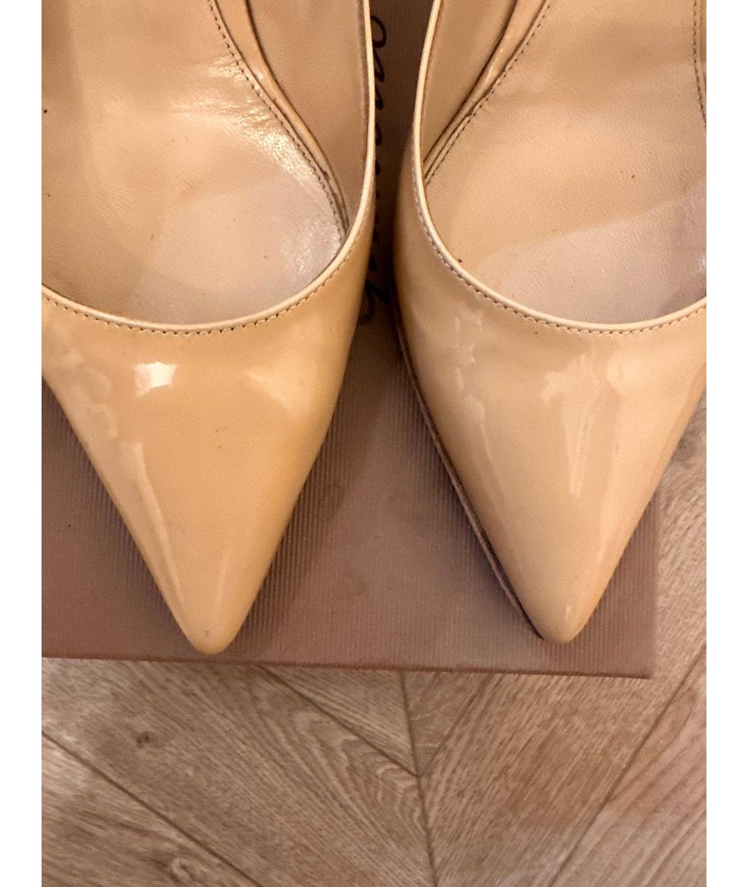GIANVITO ROSSI Бежевые туфли из лакированной кожи, фото 6