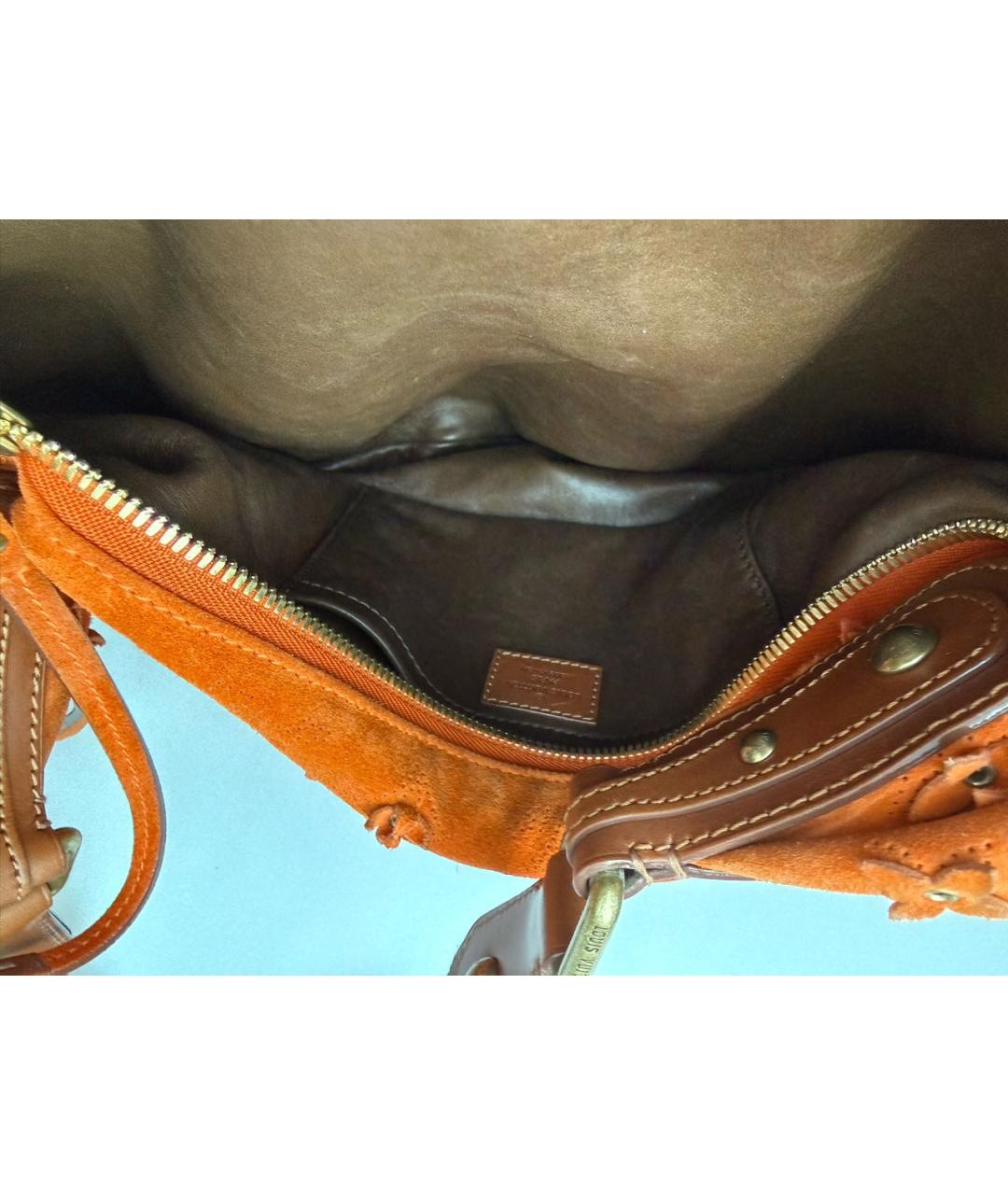 LOUIS VUITTON Оранжевая замшевая сумка через плечо, фото 4
