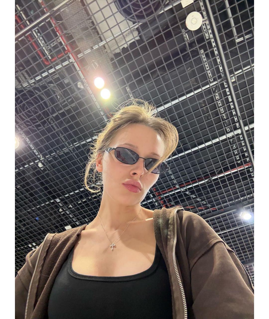 PRADA Черные пластиковые солнцезащитные очки, фото 2