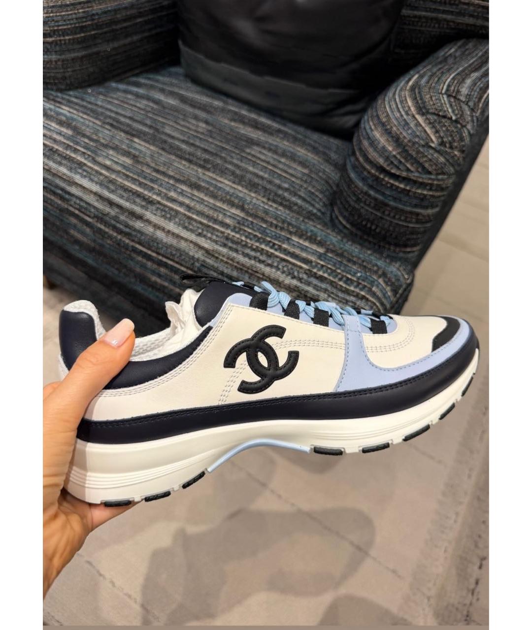 CHANEL Белые кожаные кроссовки, фото 2