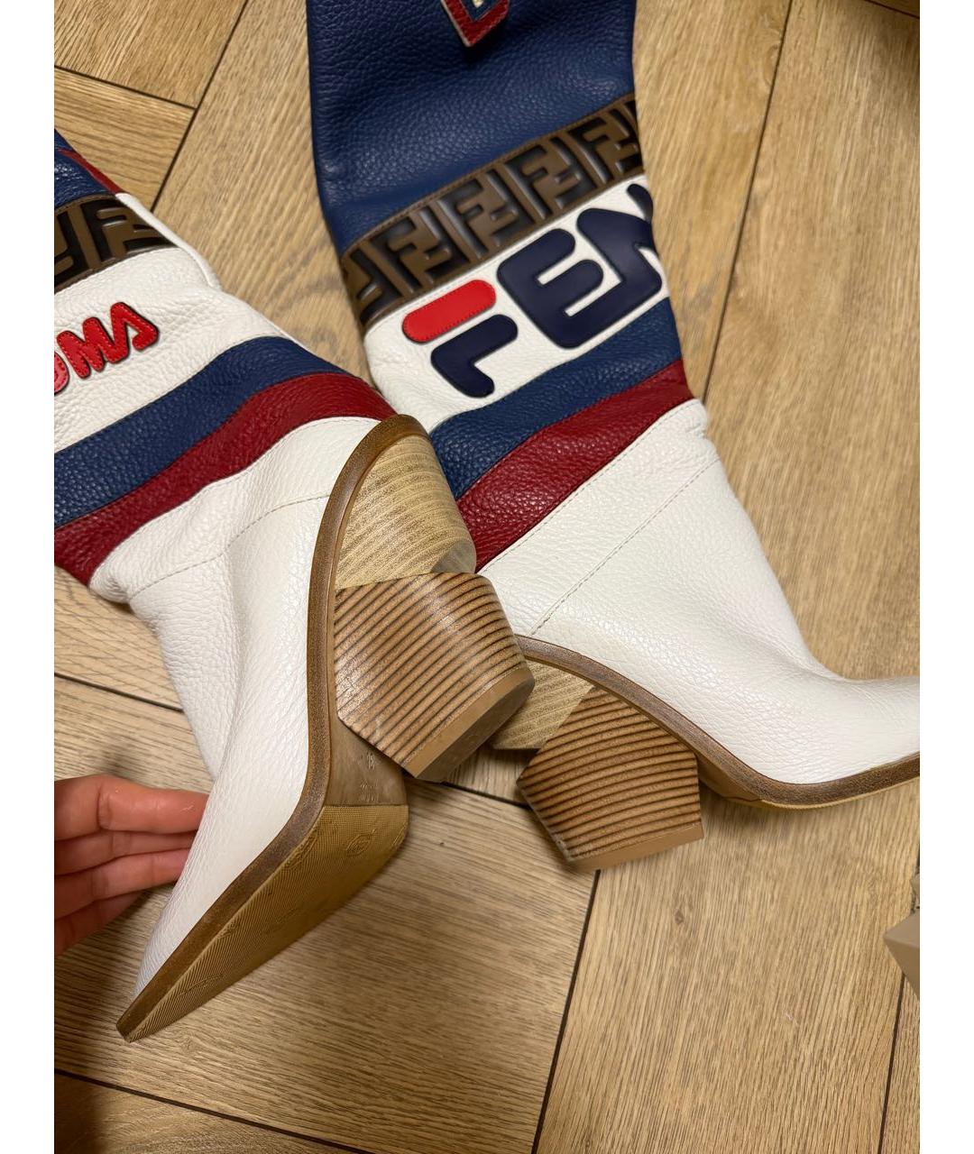 FENDI Белые кожаные сапоги, фото 2