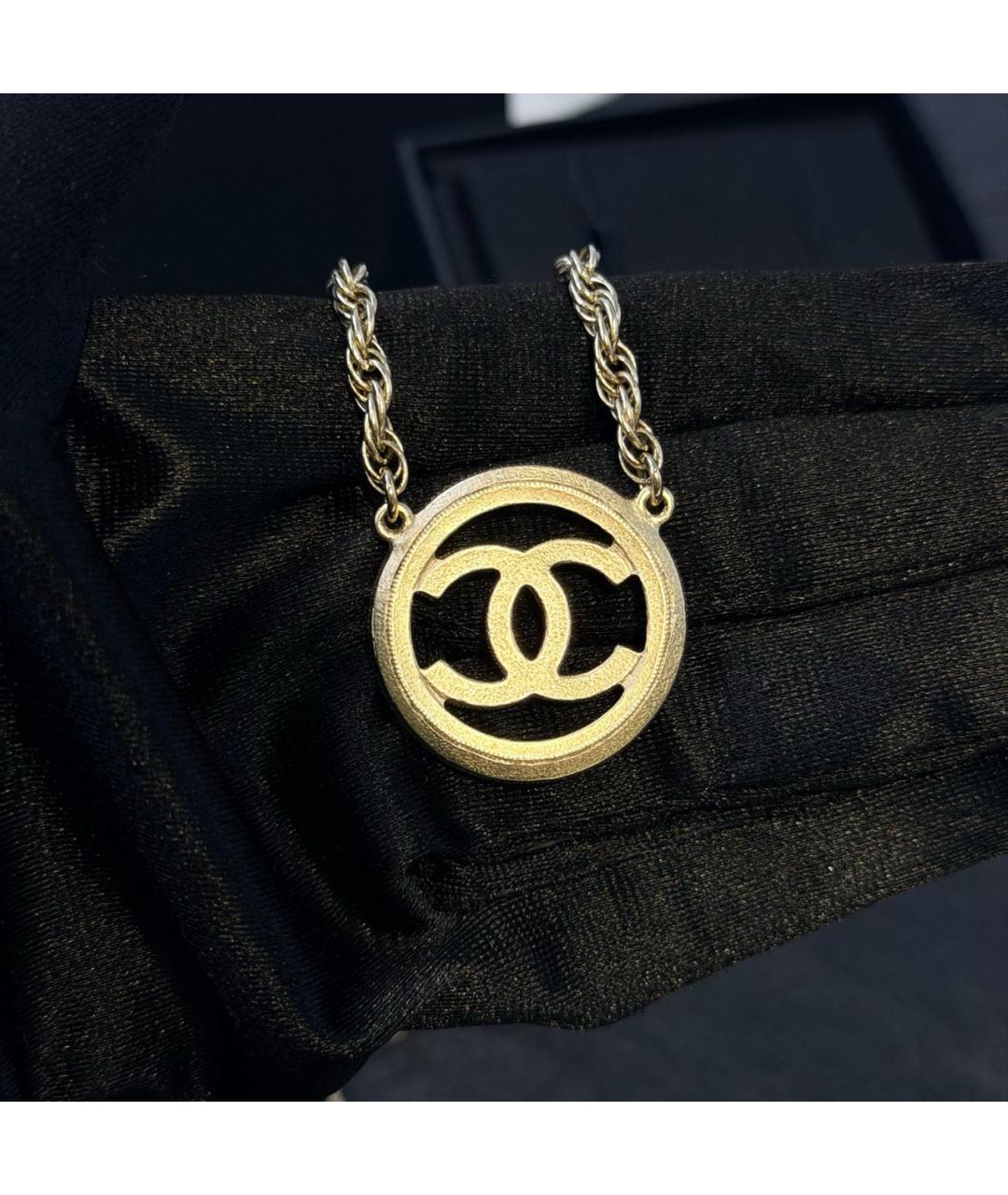 CHANEL Золотая подвеска, фото 3