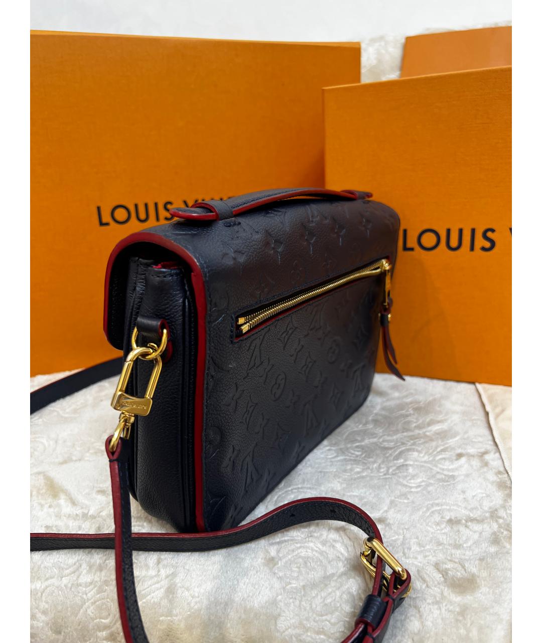 LOUIS VUITTON Синяя кожаная сумка через плечо, фото 2