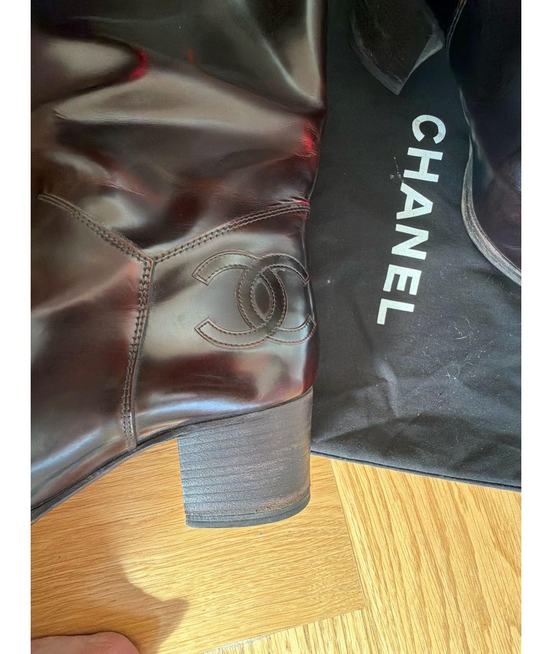 CHANEL Бордовые сапоги из лакированной кожи, фото 5