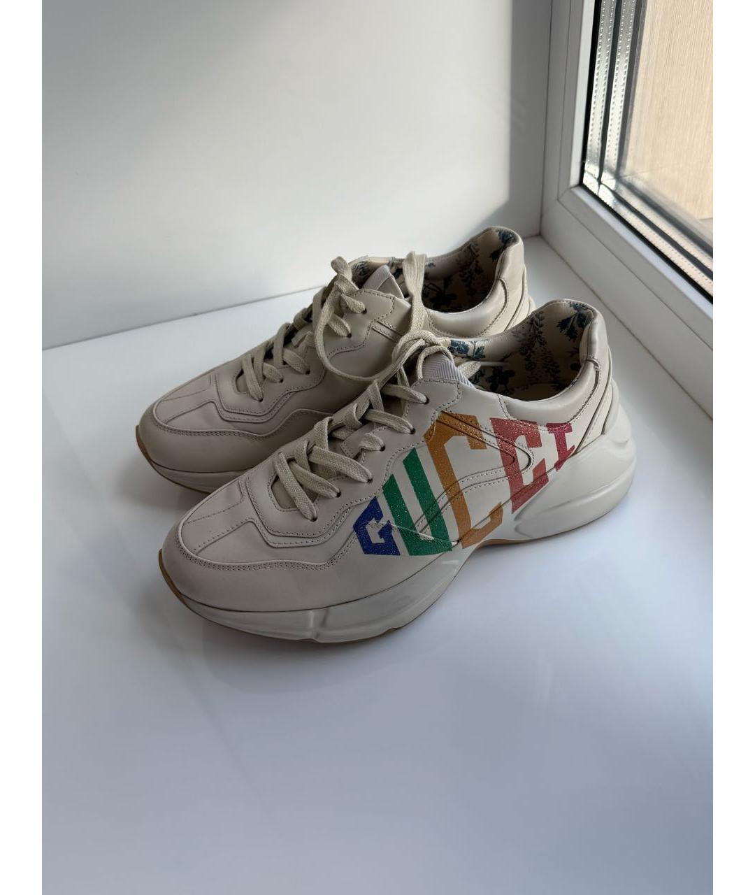 GUCCI Бежевые кожаные кроссовки, фото 2