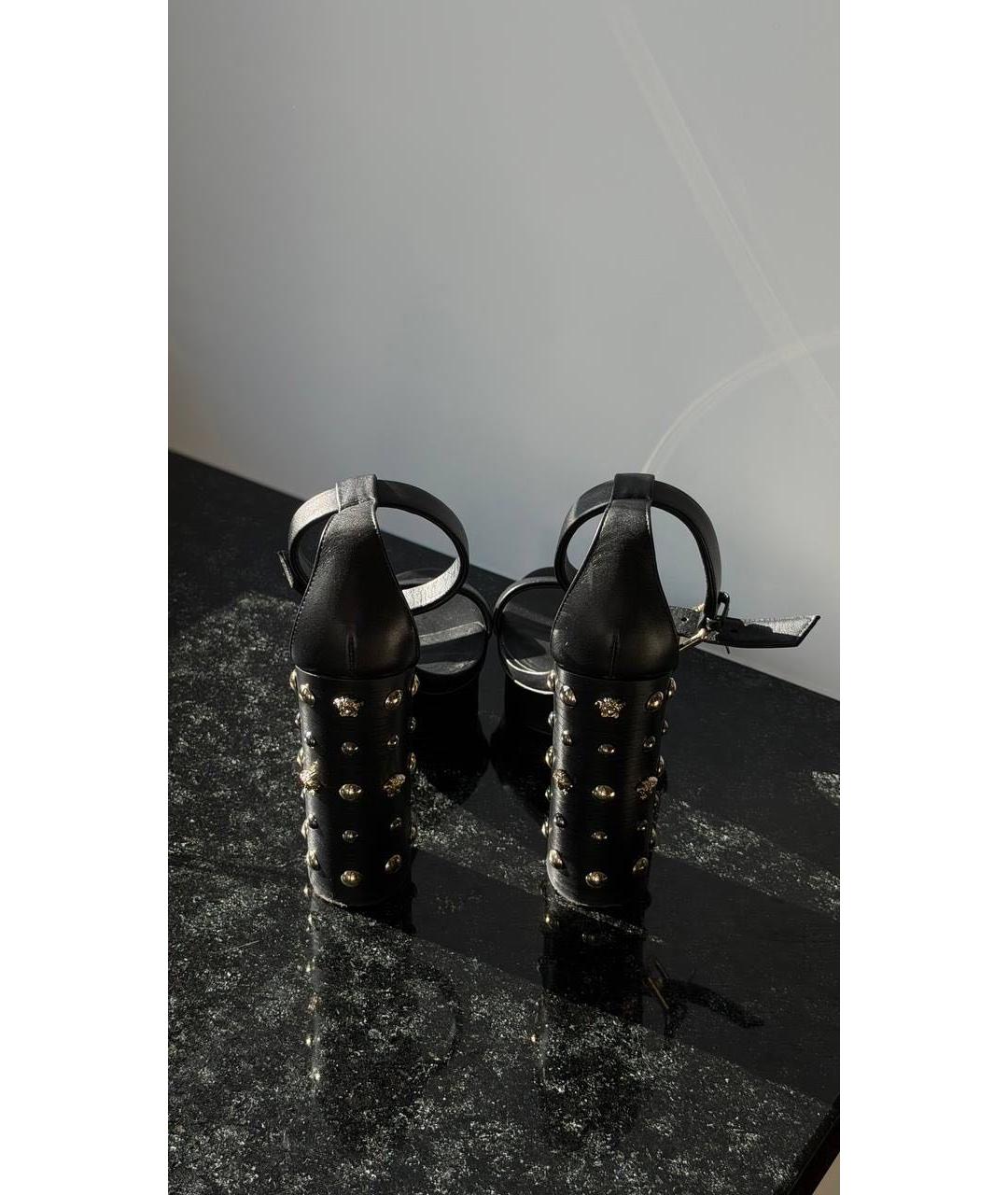 VERSACE Черные кожаные босоножки, фото 4