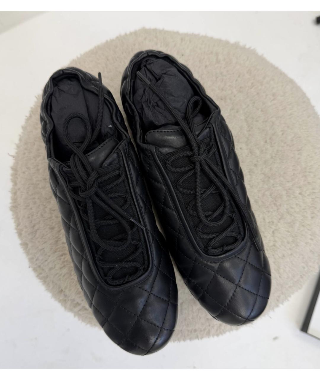 CHANEL Черные кожаные кроссовки, фото 3