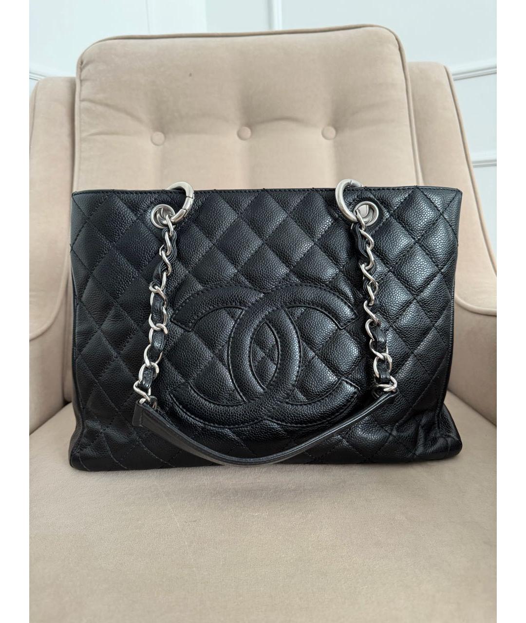 CHANEL Черная кожаная сумка тоут, фото 7