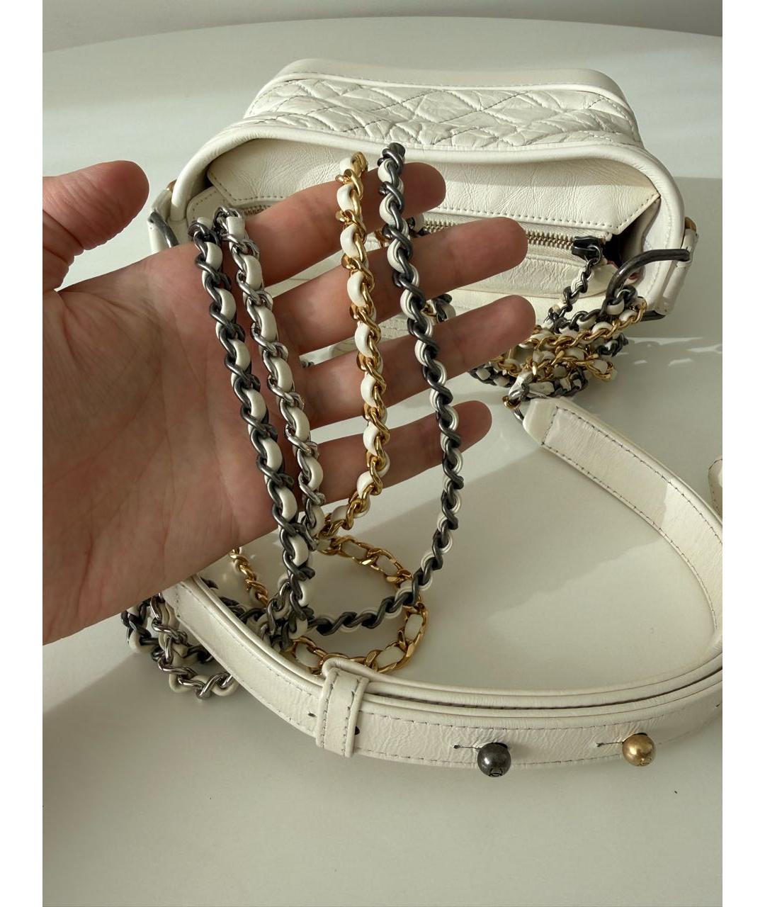 CHANEL Бежевая кожаная сумка через плечо, фото 4