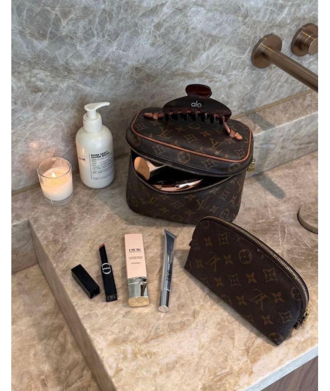 LOUIS VUITTON Коричневая косметичка из канвы, фото 5