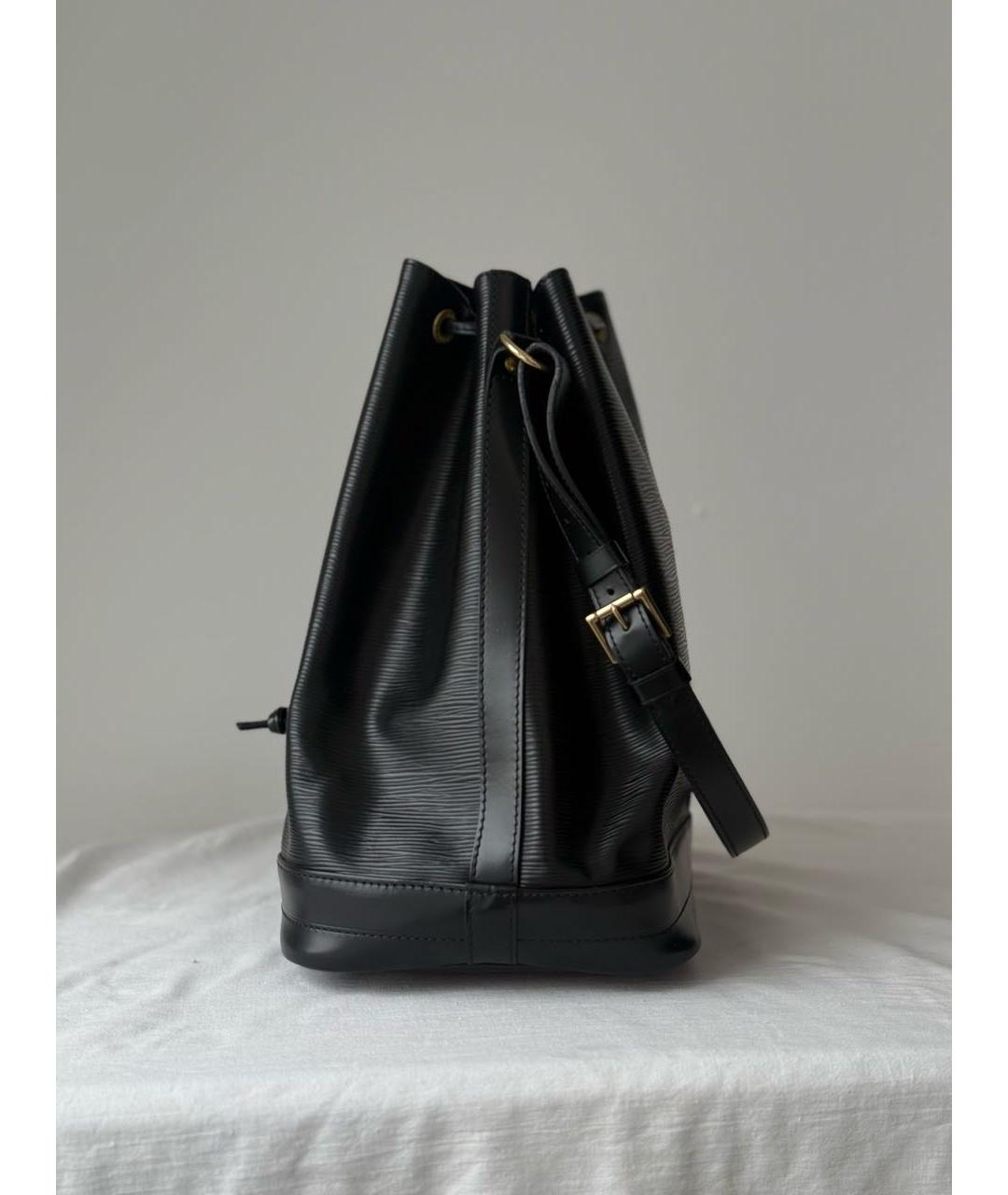LOUIS VUITTON Черная кожаная сумка через плечо, фото 2