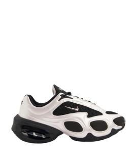 NIKE Кроссовки