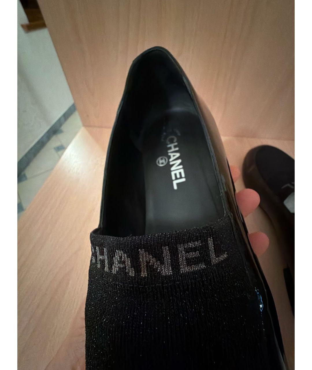 CHANEL Черные лоферы из лакированной кожи, фото 7