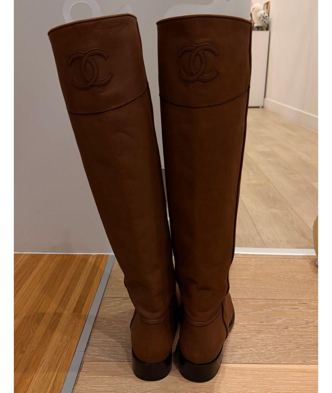CHANEL Коричневые кожаные сапоги, фото 4
