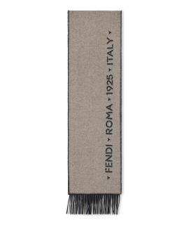 FENDI Шарф