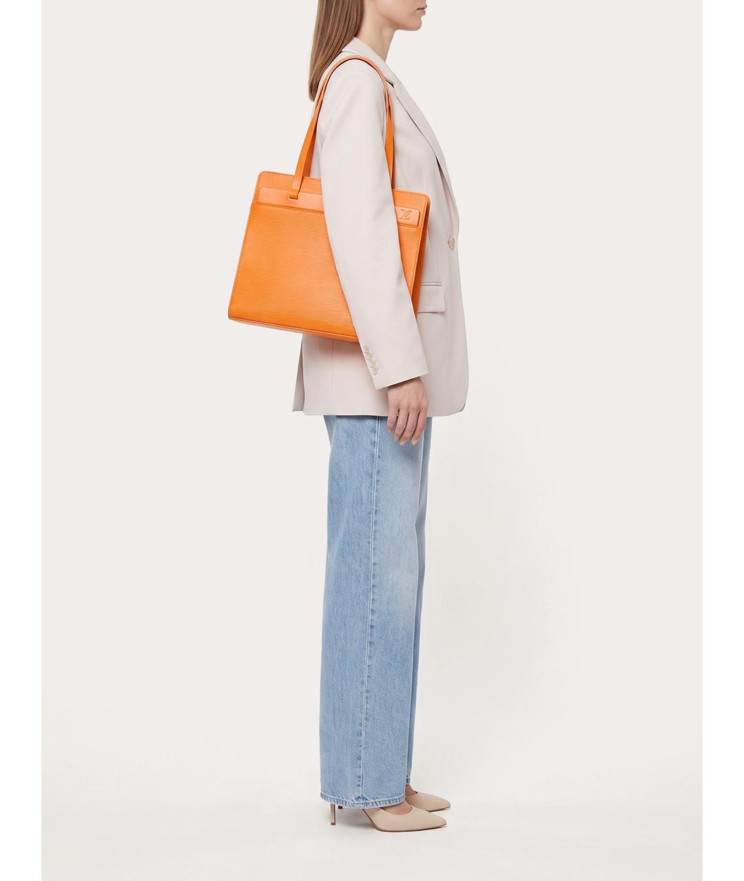 LOUIS VUITTON Оранжевая кожаная сумка с короткими ручками, фото 8