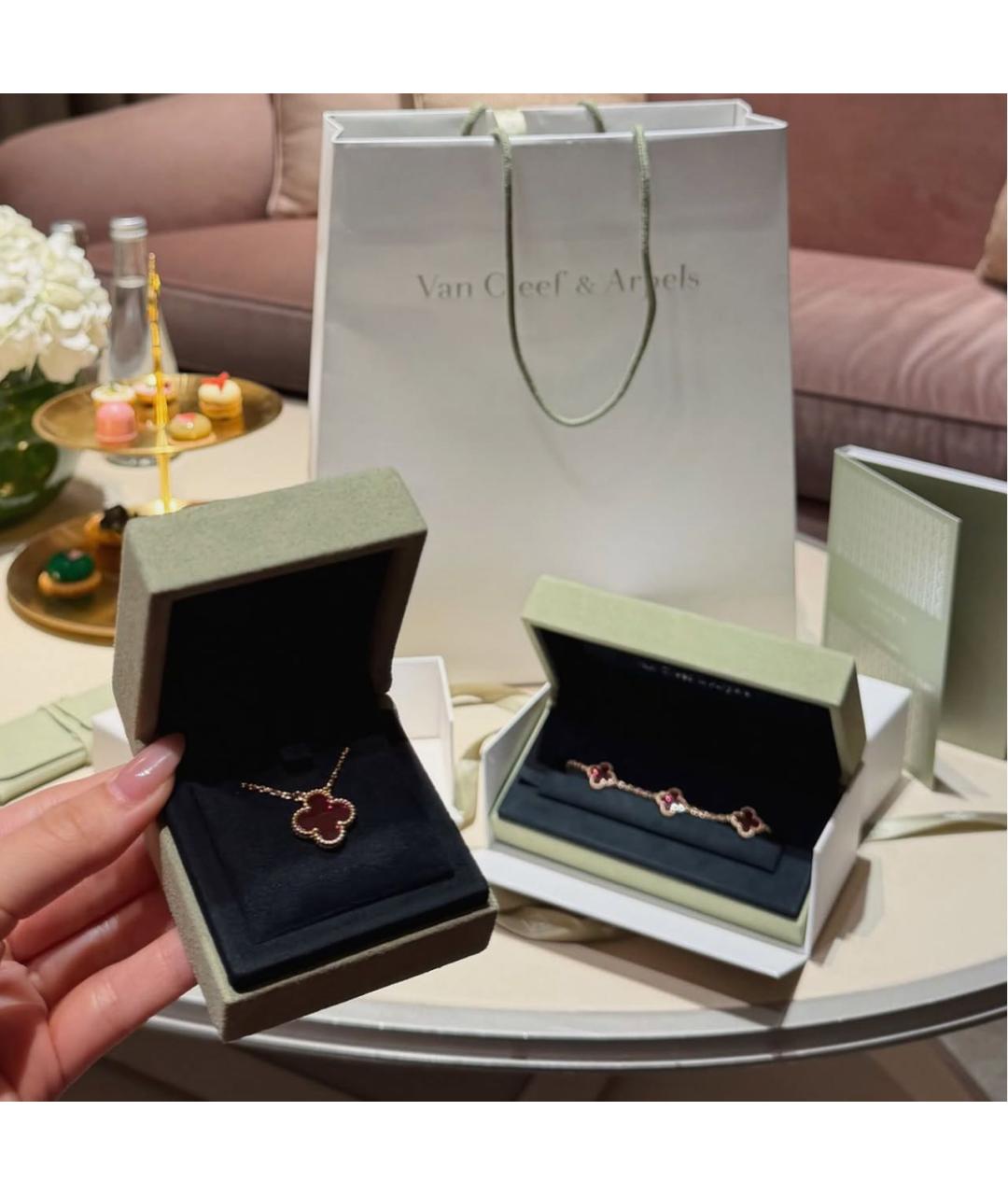 VAN CLEEF & ARPELS Розовая подвеска из желтого золота, фото 3