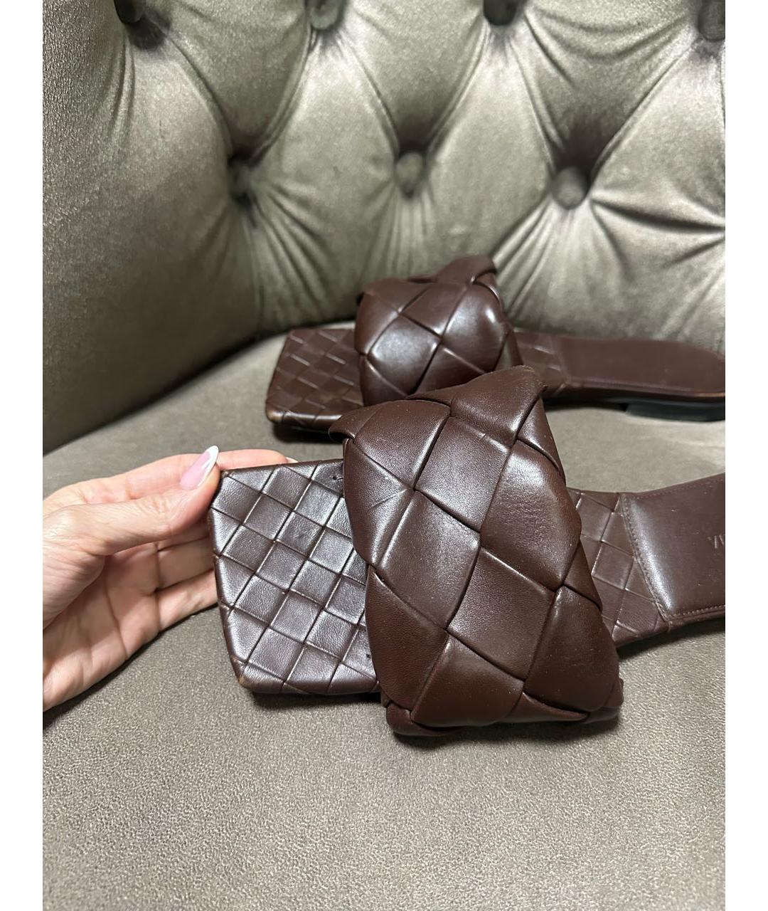 BOTTEGA VENETA Коричневые кожаные шлепанцы, фото 4