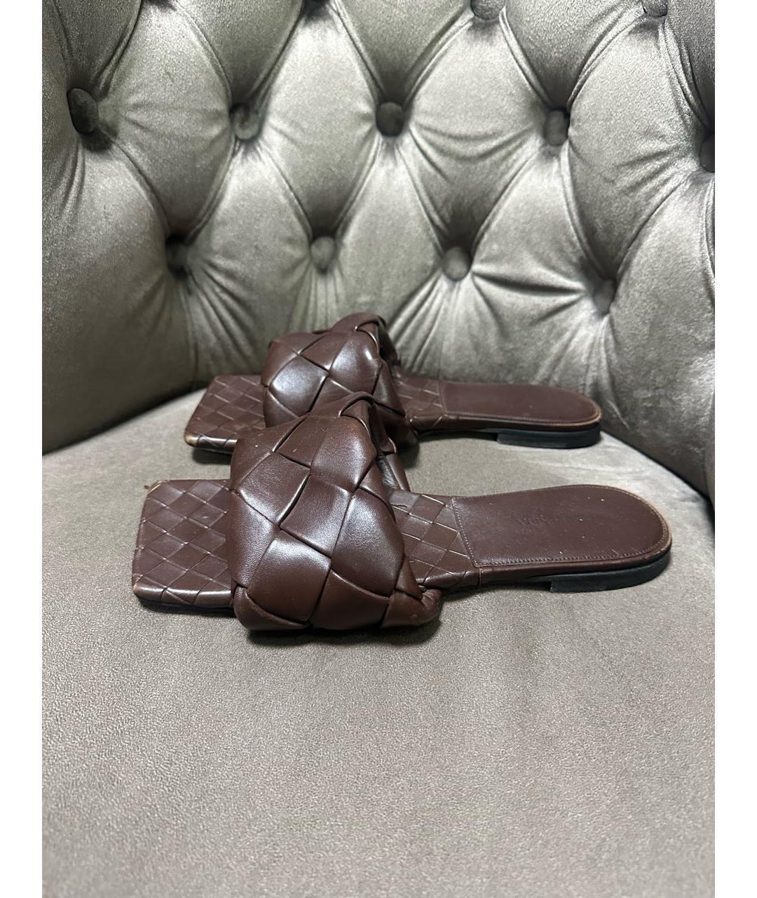BOTTEGA VENETA Коричневые кожаные шлепанцы, фото 7