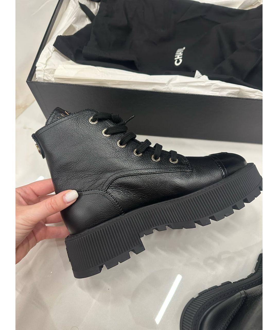 CHANEL Черные кожаные ботинки, фото 4