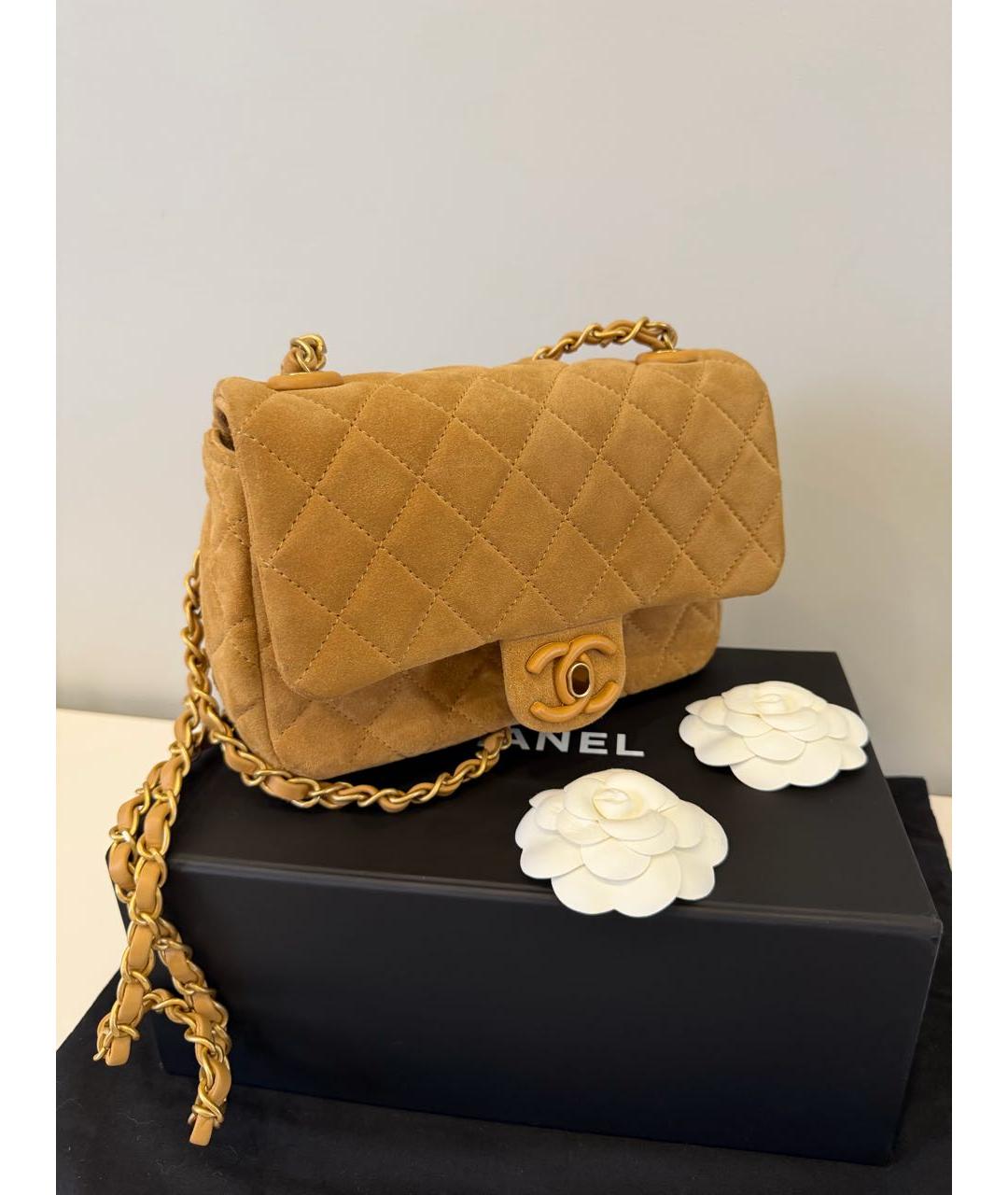 CHANEL Бежевая замшевая сумка через плечо, фото 2