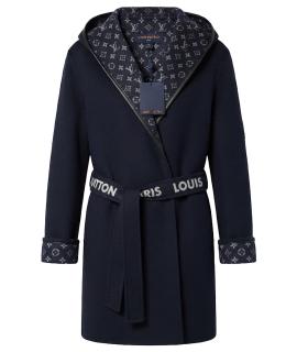 LOUIS VUITTON Пальто
