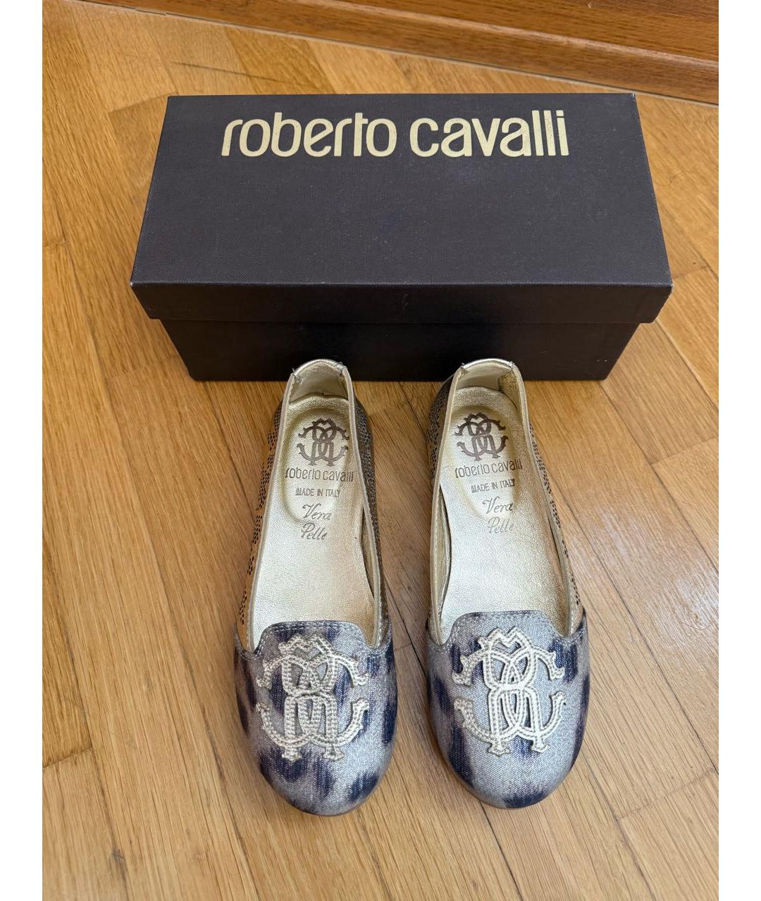 ROBERTO CAVALLI Серые балетки, фото 2