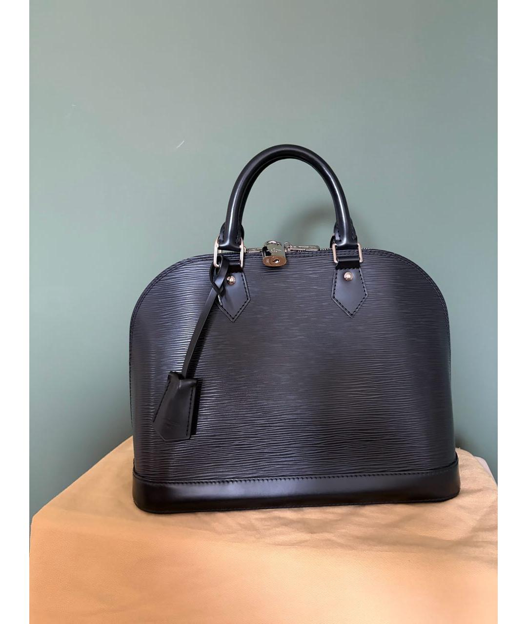 LOUIS VUITTON Черная кожаная сумка с короткими ручками, фото 9
