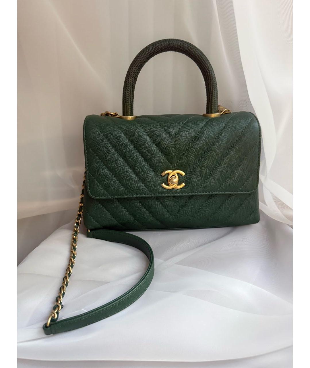 CHANEL Зеленая кожаная сумка с короткими ручками, фото 5
