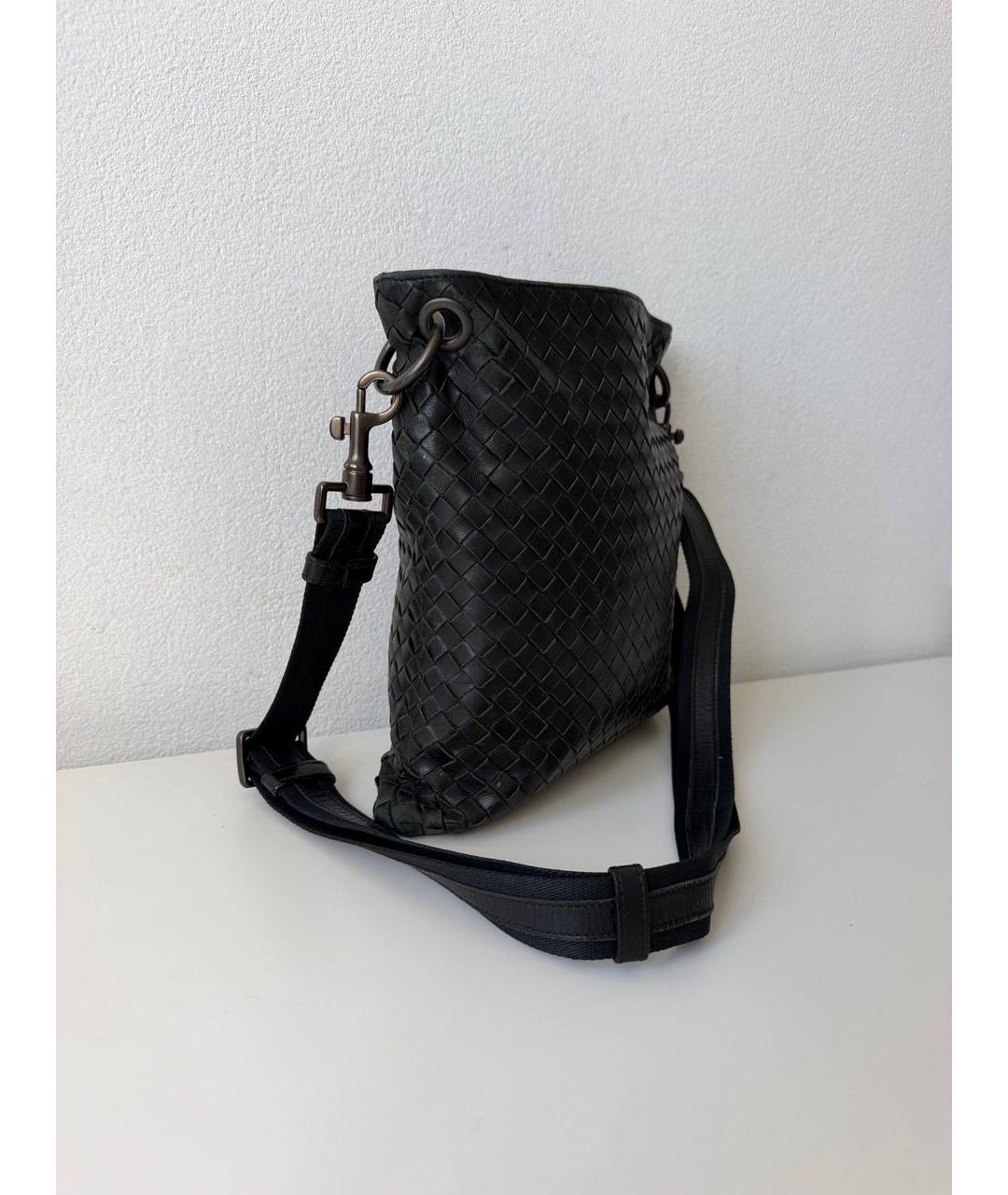 BOTTEGA VENETA Черная кожаная сумка на плечо, фото 2