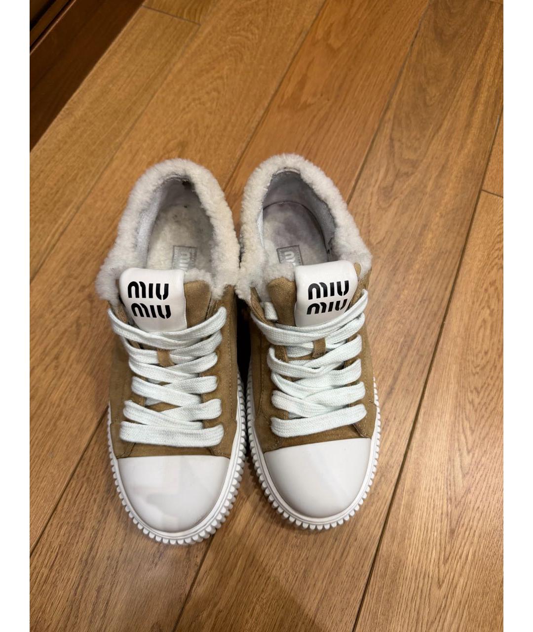 MIU MIU Бежевые замшевые кеды, фото 3