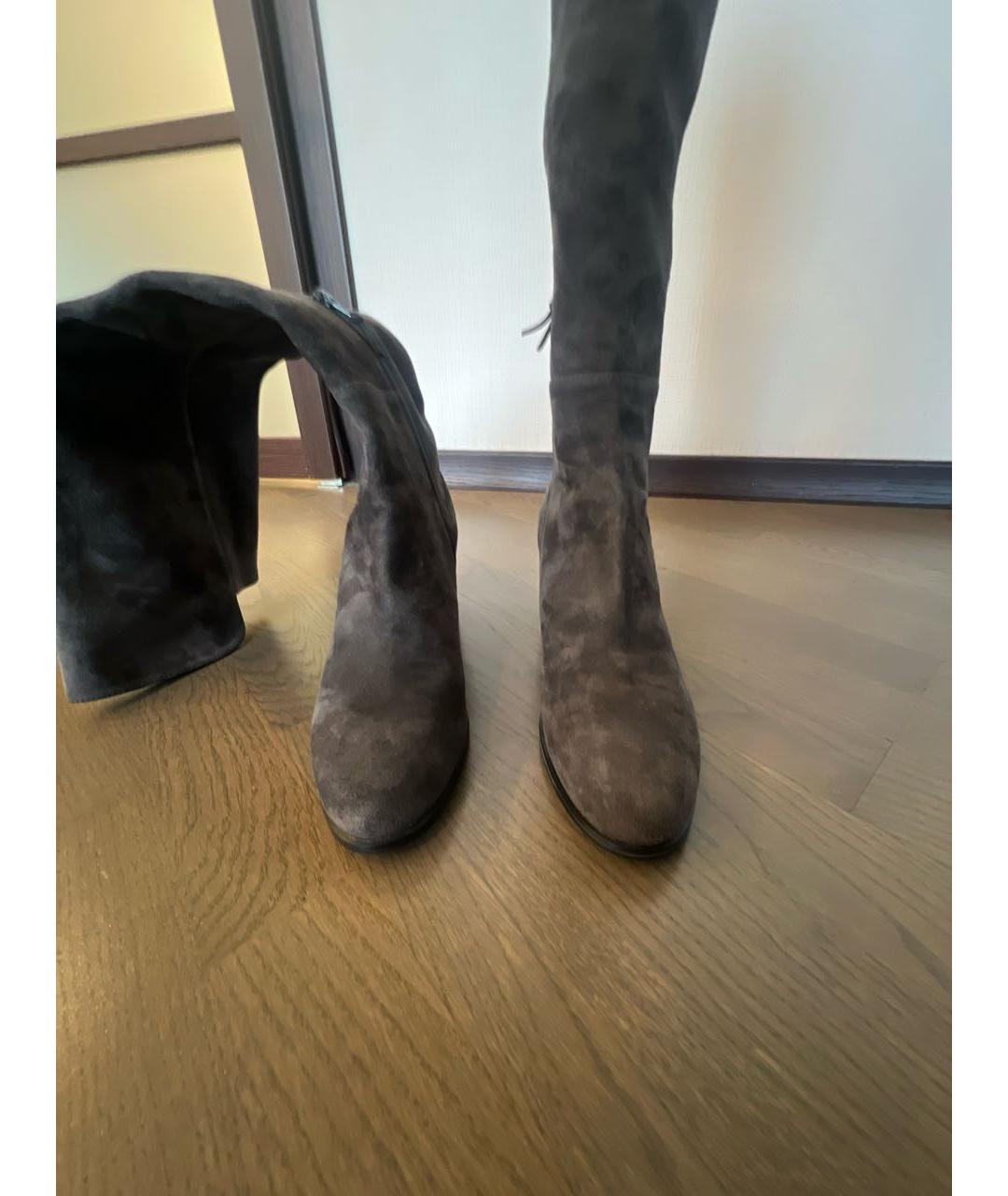 STUART WEITZMAN Серые замшевые ботфорты, фото 2