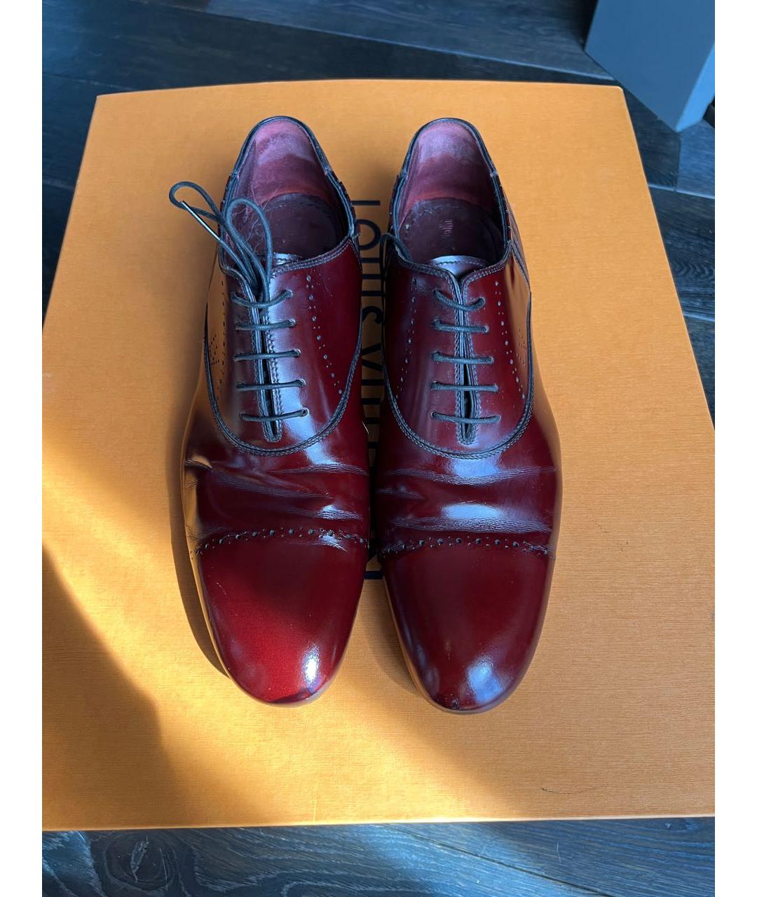 LOUIS VUITTON Бордовые кожаные низкие ботинки, фото 3