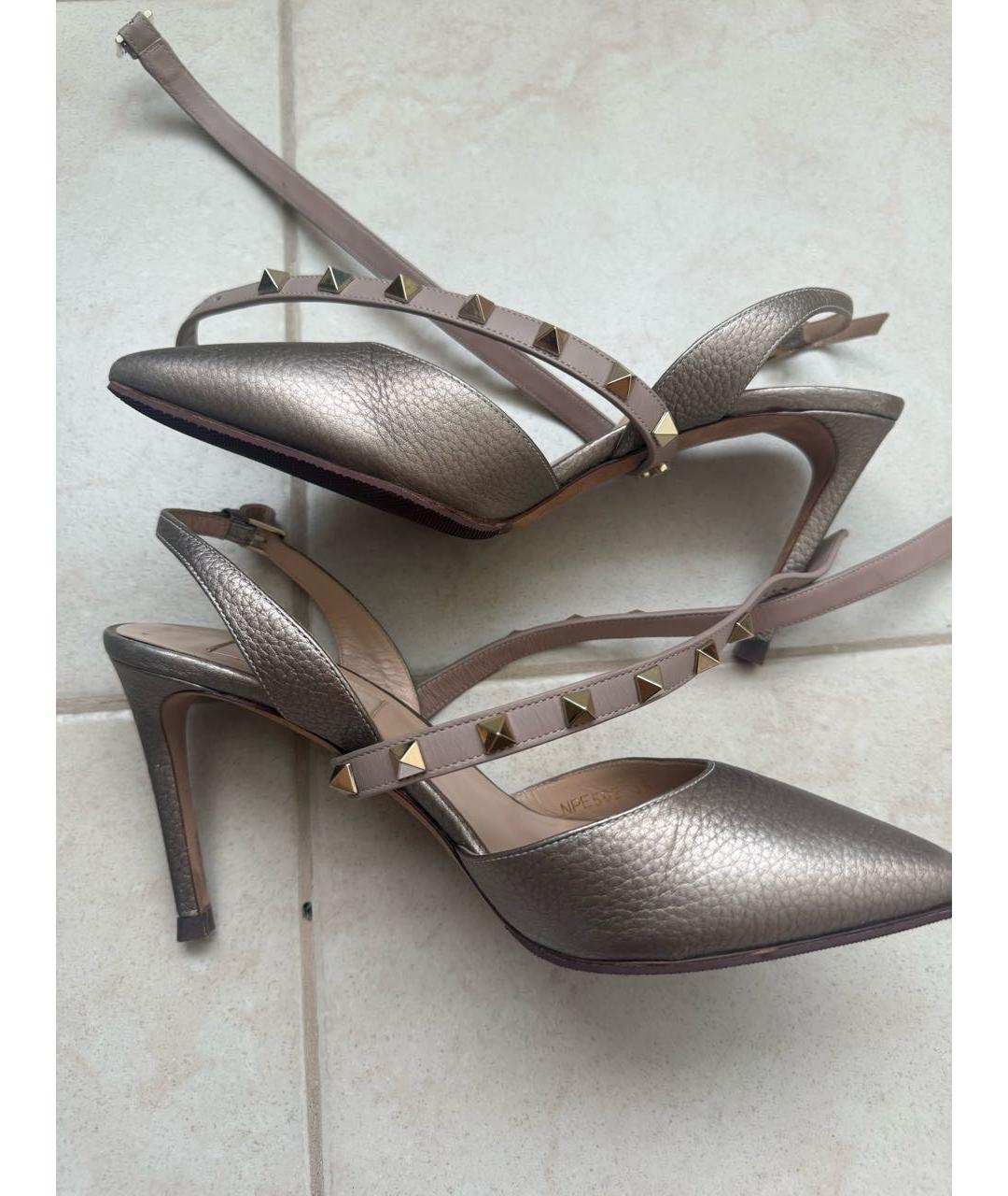 VALENTINO Золотые кожаные босоножки, фото 7
