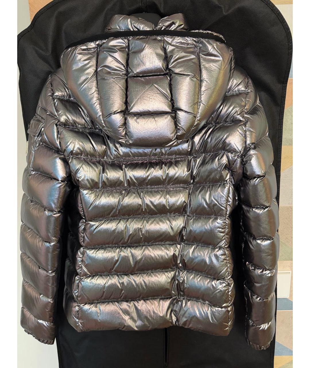 MONCLER Серебряный полиэстеровый пуховик, фото 2