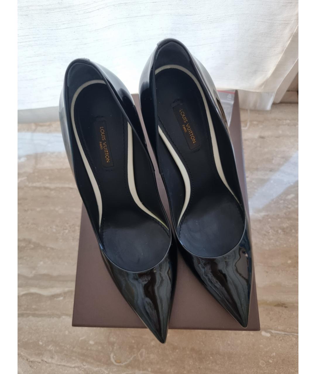 LOUIS VUITTON Черные туфли из лакированной кожи, фото 3