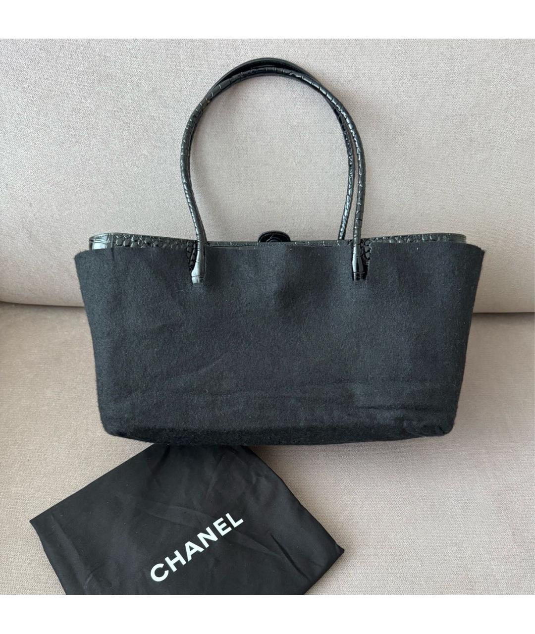 CHANEL Черная сумка тоут из лакированной кожи, фото 7