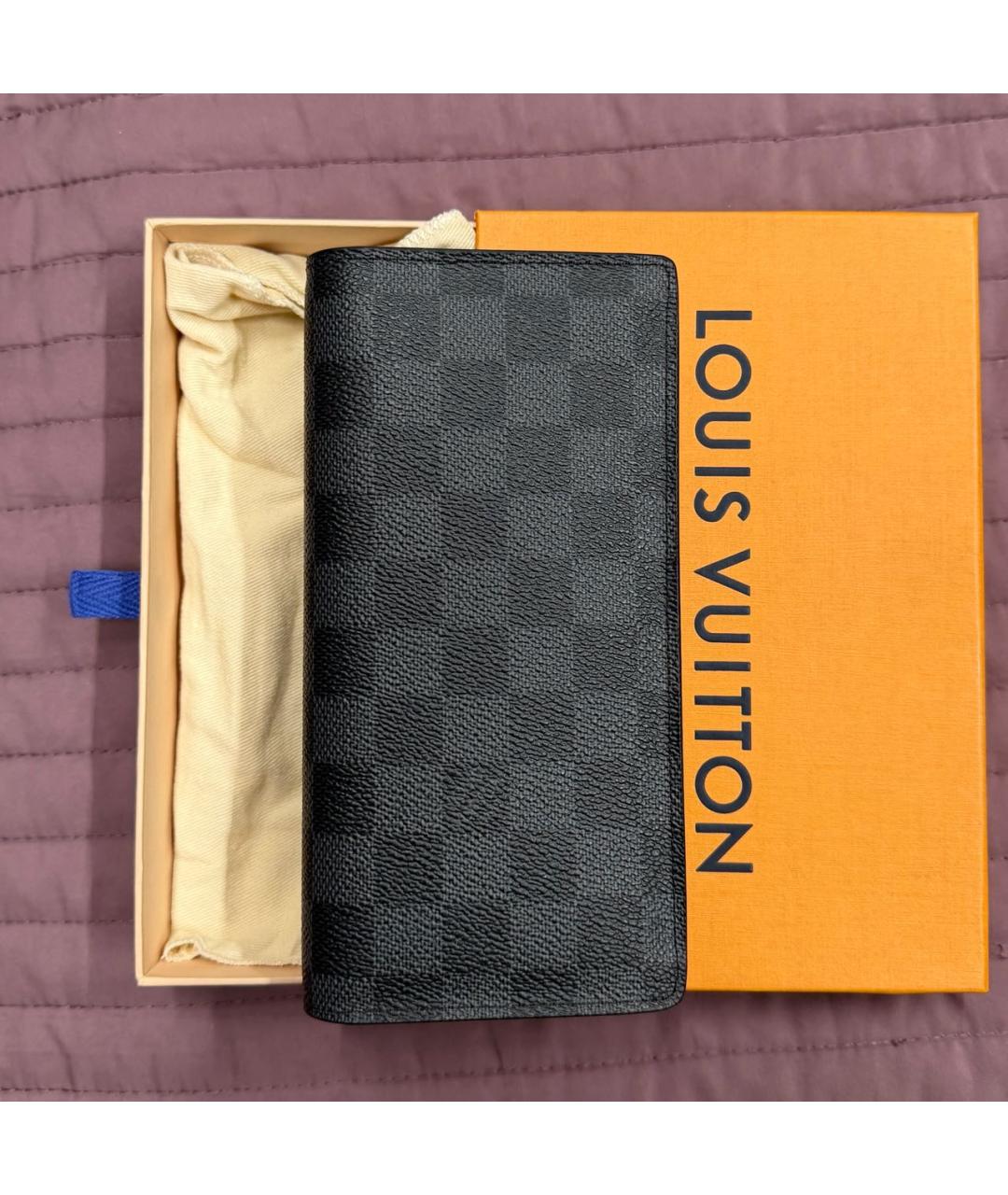 LOUIS VUITTON Антрацитовый кожаный кошелек, фото 2