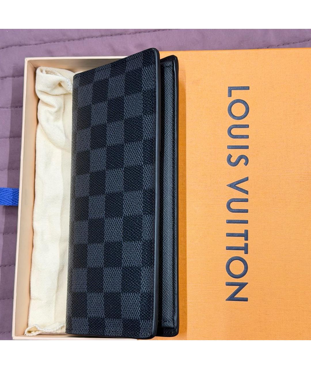 LOUIS VUITTON Антрацитовый кожаный кошелек, фото 8