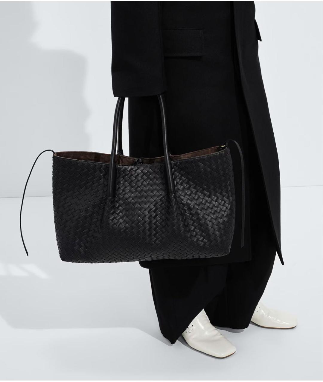 BOTTEGA VENETA Черная кожаная сумка тоут, фото 2