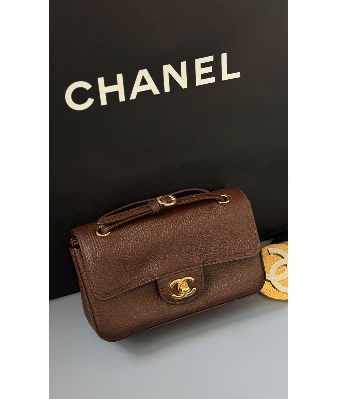 CHANEL Коричневая кожаная сумка через плечо, фото 2