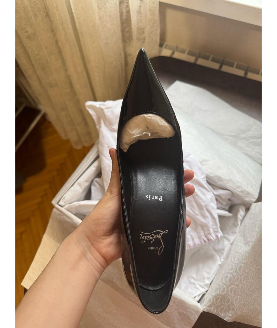 CHRISTIAN LOUBOUTIN Черные туфли из лакированной кожи, фото 6