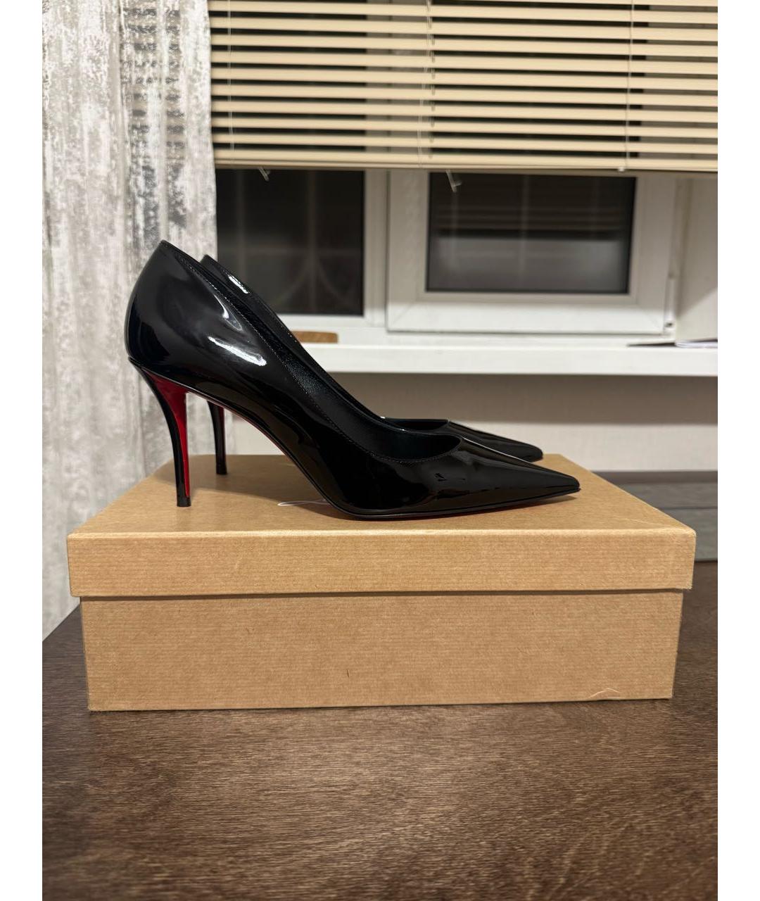 CHRISTIAN LOUBOUTIN Черные туфли из лакированной кожи, фото 7