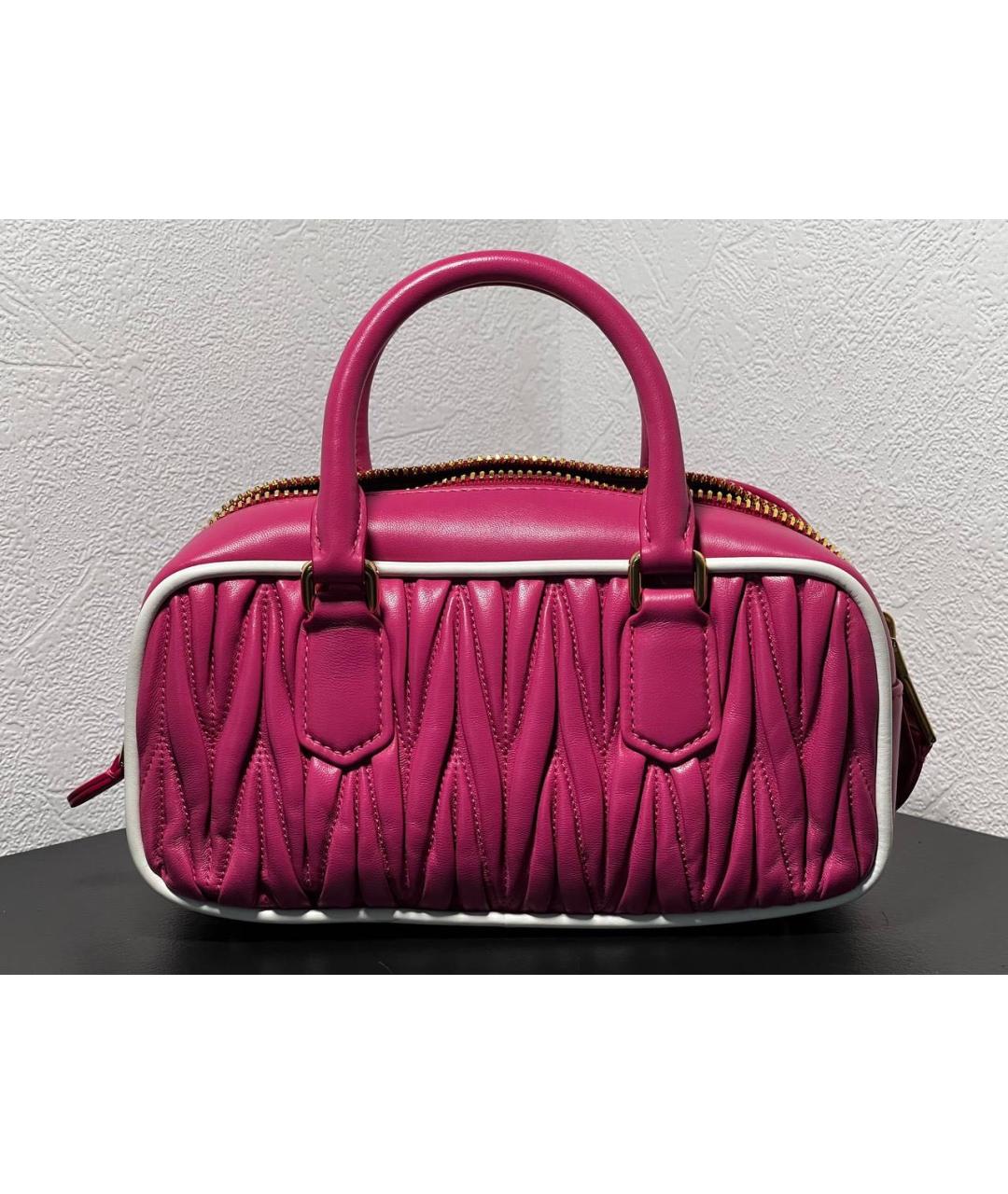MIU MIU Коралловая кожаная сумка с короткими ручками, фото 2