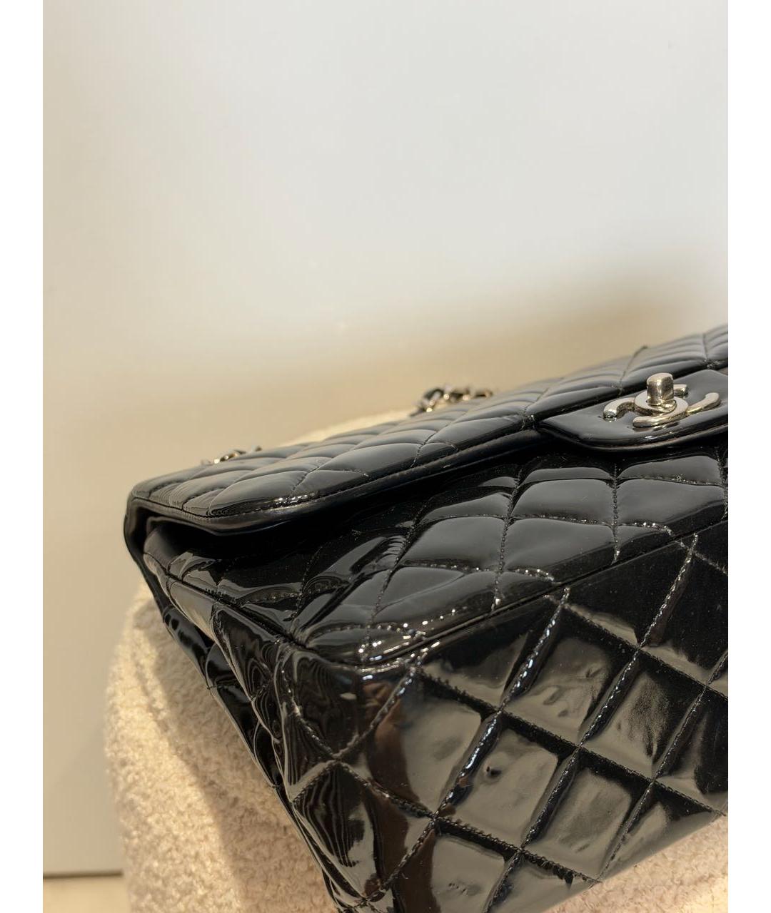 CHANEL Черная сумка через плечо из лакированной кожи, фото 7